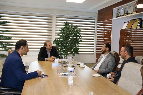 دیدار فرمانده حوزه یک کارمندی سپاه عاشورا با مدیر عامل شرکت آب و فاضلاب استان