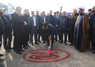 کلنگ مدرسه ۱۲ کلاسه مدیران خودرو بر زمین زده شد