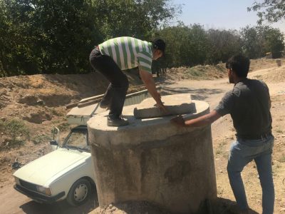 منهول های خط انتقال فاضلاب یاش چای خسروشاه ایمن سازی و در مقابل ورود سیلاب به داخل خط انتقال غیر قابل نفوذ گردید