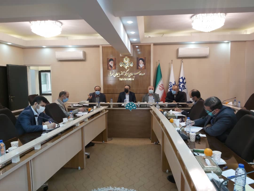 رئیس سازمان صنعت،معدن و تجارت آذربایجان شرقی در شورای مشترک مشورتی با مدیران و برنامه‌سازان صدا و سیمای استان عنوان کرد ؛