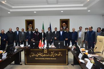 در جلسه مشترک رئیس دانشگاه و سرکنسول ترکیه مطرح شد:گسترش همکاری های علمی، آموزشی و درمانی  دانشگاه علوم پزشکی تبریز با دانشگاه های ترکیه