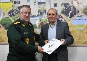 تقدیر سپاه عاشورا از رئیس سازمان جهاد کشاورزی آذربایجان شرقی برای همکاری در توسعه کشاورزی مناطق محروم