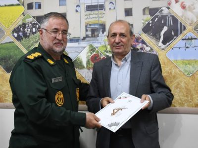 تقدیر سپاه عاشورا از رئیس سازمان جهاد کشاورزی آذربایجان شرقی برای همکاری در توسعه کشاورزی مناطق محروم