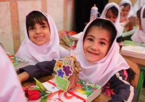 تاکید آموزگاران بر برگزاری جشن‌های کلاسی دارای بار آموزشی و تربیتی