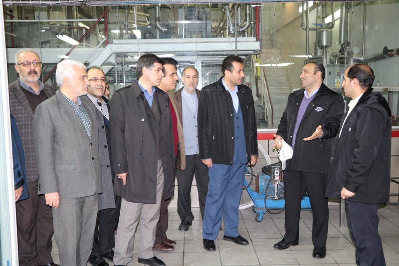 مدیر کل تأمین اجتماعی در بازدید از شرکت پگاه آذربایجان رفع دغدغه و آلام نیروهای مولد جامعه از کارکردهای مهم سازمان تأمین اجتماعی است