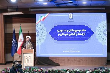 پزشکان با ورود به بحثهای سیاسی وظیفهی اصلی خود را فراموش نکنند