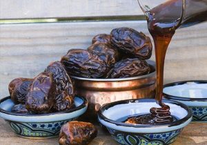 فعالیت بزرگترین کارخانه تولید کنسانتره و شیره خرمای خاورمیانه در مرند