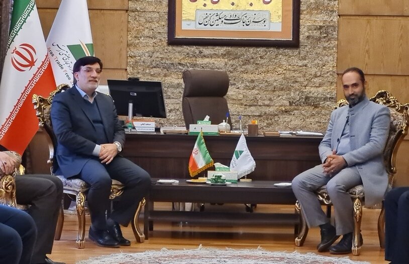 در دیدار مدیرکل امور استان‌های نهاد با مدیرعامل منطقه آزاد ارس مطرح شد؛لزوم استفاده از ظرفیت‌های مناطق آزاد برای توسعه کتابخانه‌های عمومی و ترویج فرهنگ کتابخوانی