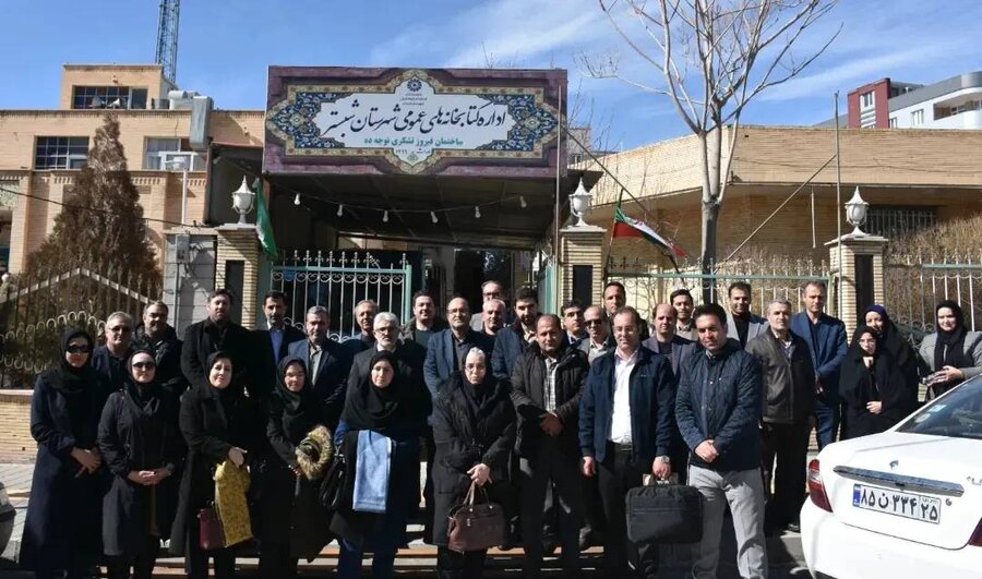 جلسه شورای اداری اداره‌کل کتابخانه‌های عمومی آذربایجان‌شرقی مطرح شد:کتابخانه‌‎های عمومی آذربایجان شرقی محل دائمی آموزش و حمایت از کسب و کارهای کوچک است