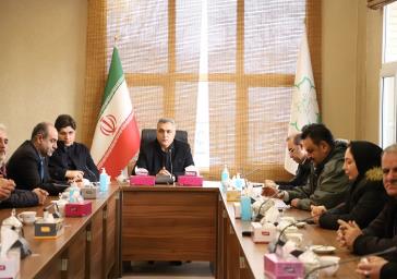 از خانواده شهداء والامقام سازمان سیما، منظر و فضای سبز تجلیل شد.