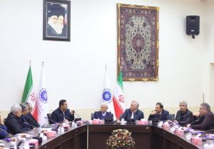 در نهمین جلسه کمیسیون حمل‌ و نقل، گمرک و لجستیک اتاق تبریز مطرح شد؛اخذ هزینه‌های غیرمتعارف از کالاهای اساسی در انبارهای عمومی تخلف است
