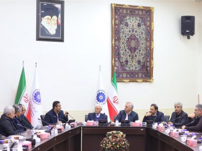 در نهمین جلسه کمیسیون حمل‌ و نقل، گمرک و لجستیک اتاق تبریز مطرح شد؛اخذ هزینه‌های غیرمتعارف از کالاهای اساسی در انبارهای عمومی تخلف است