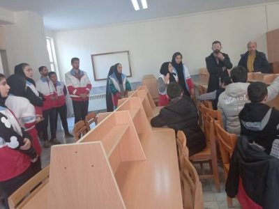 برگزاری مانور ایمنی در برابر زلزله در کتابخانه های عمومی فرهنگ و معلم شهرستان جلفا