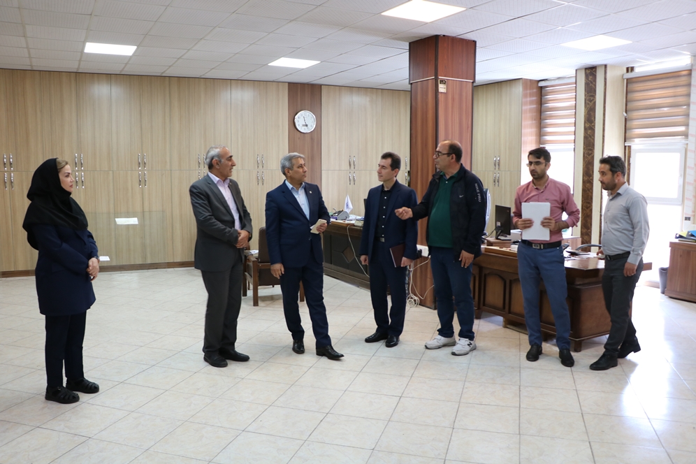 بازدید مدیرکل تأمین‌اجتماعی استان آذربایجان‌شرقی از شعبه سه تبریز