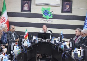 مدیر درمان آذربایجان شرقی با اعضای کانون بازنشستگان کارگری دیدار کرد