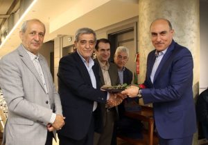 گرامیداشت مقام معلم و تجلیل از اعضای هیئت علمی دانشکده‌های دامپزشکی آذربایجان شرقی