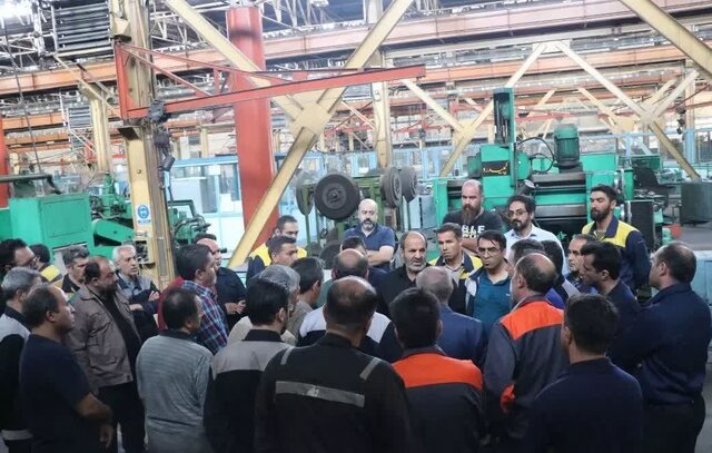 فرماندار:پیگیر رفع مشکلات شرکت کمپرسورسازی تبریز هستیم