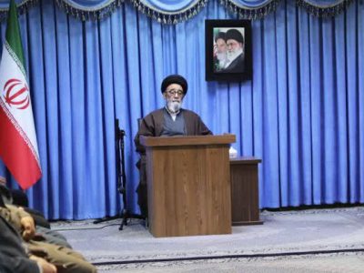 به مناسبت آغاز هفته بیمه سلامت:دیدار مدیر کل بیمه سلامت استان با نماینده ولی فقیه در آذربایجان‌شرقی