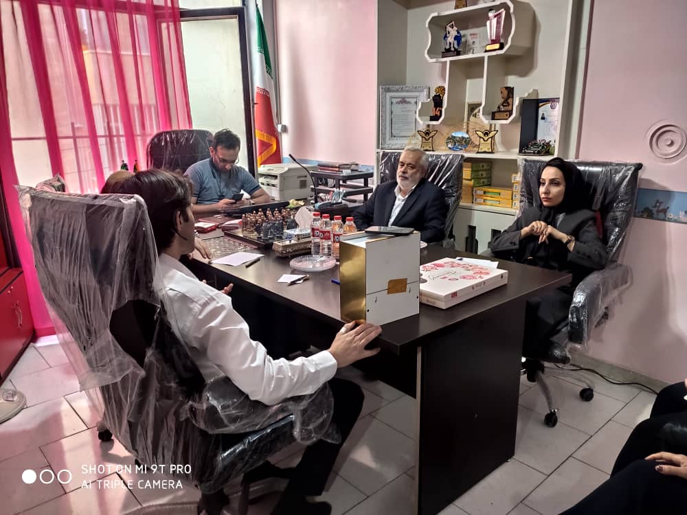 اعضای کمیته فنی و مهندسی احیاگران امداد صنعت نانو از مرکز رشد و خلاقیت دکتر سجودی دیدار کردند