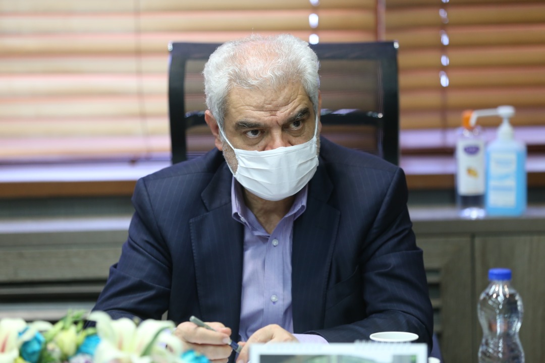 مدیرعامل سازمان صنایع کوچک و شهرک‌های صنعتی: پیش‌بینی اختصاص ارز حاصل از صادرات پتروشیمی به بخش عمده کالای اساسی