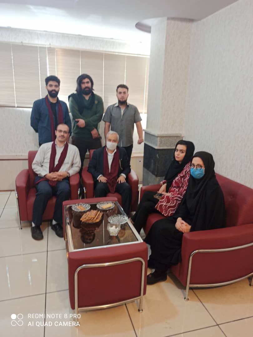 دیدار رئیس هیئت مدیره احیاگران امداد صنعت نانو با تعدادی از دانشجویان و پژوهشگران