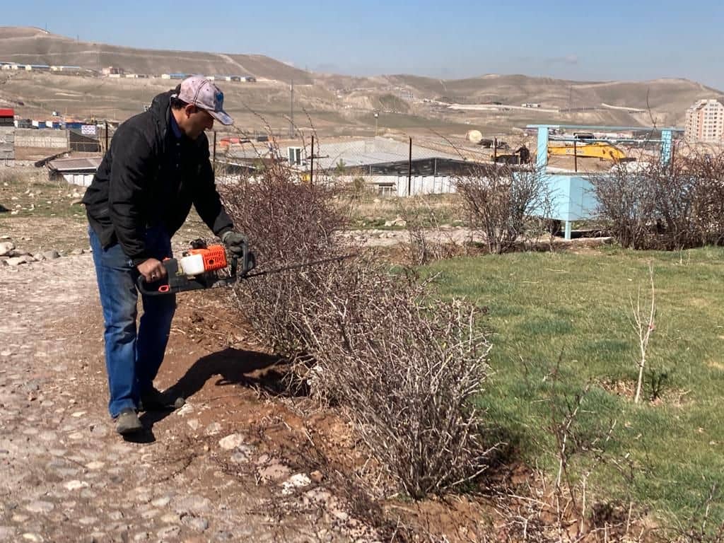 در راستای بهبود وضعیت کیفی و رشد درختان سطح شهر و انواع گونه های گیاهی، صورت می گیرد؛