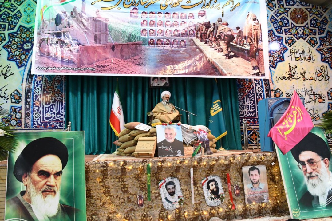 یادواره سرداران و شهدای سنگرسازان بی سنگر در شهرستان ویژه مرند با استقبال کم نظیر برگزار شد/شهدای جهادسازندگی بدون اسلحه خط شکن بودند و سینه دشمن را می شکافتند