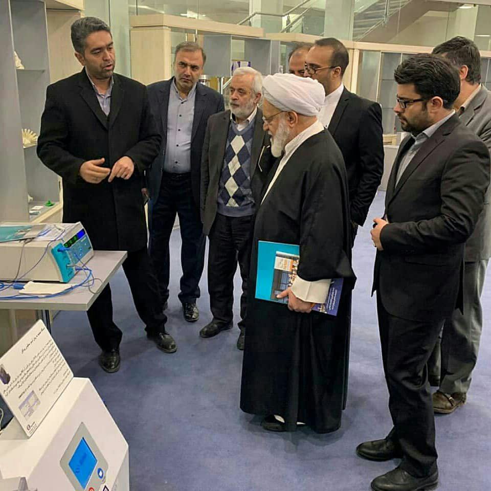 ‍ﺷﺎﻫﺮگ ﺗﻮﺳﻌﮥ دانش بنیان و اقتصاد، ارتباط صنعت با دانشگاه است.