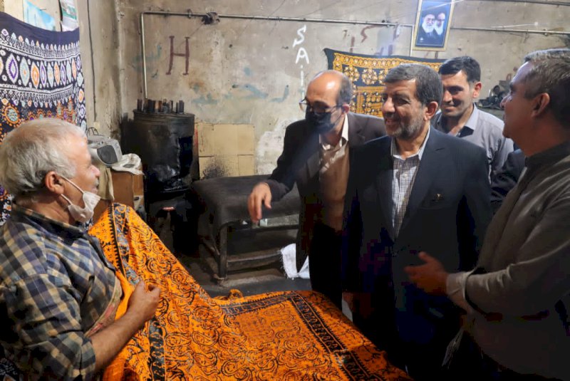 مهندس ضرغامی تاکید کرد: ضرورت تنوع‌سازی و طراحی پارچه‌های باتیک براساس سلیقه جوانان