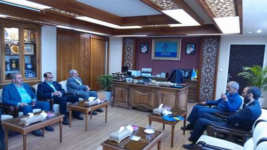 مدیرعامل شرکت مس در دیدار با رییس دانشگاه تبریز تأکید کرد:بکارگیری ظرفیت و پتانسیل های علمی مراکز دانشگاهی، شرکت های دانش بنیان و نخبگان