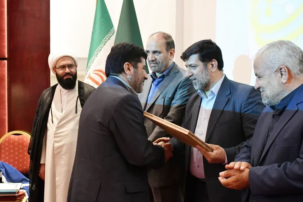 تجلیل از رئیس سازمان جهاد کشاورزی استان آذربایجان شرقی توسط مقام عالی وزارت جهاد کشاورزی