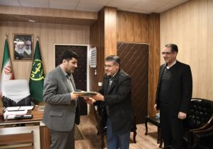 تجلیل معاون هماهنگی امور عمرانی استانداری از رئیس سازمان جهاد کشاورزی آذربایجان شرقی