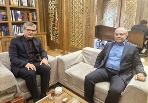 دکتر علیرضا تمیزی سرپرست دانشگاه پیام نور استان آذربایجان شرقی با معاون پارلمانی رئیس جمهور دیدار کرد