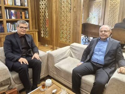دکتر علیرضا تمیزی سرپرست دانشگاه پیام نور استان آذربایجان شرقی با معاون پارلمانی رئیس جمهور دیدار کرد