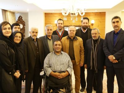 دیدار صمیمانه معاون پارلمانی رئیس جمهور و سرپرست بنیاد شهید آذربایجان‌شرقی با جانباز ۷۰درصد حاج «علی کشفیا»