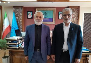 دکتر نصرالله زاده رئیس دانشگاه تبریز بامهندس یداله جعفری دیدار و پیرامون همکاری و توسعه علمی خدمت رضوی گفتگو نمود.
