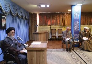 تاکید نماینده ولی فقیه در استان بر ترویج فریضه زکات / ابلاغ آیین نامه اجرایی جدید