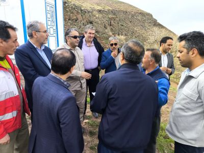بازدید از محل حادثه واژگونی مدرسه کانکسی و عیادت از دانش آموزان و معلم فداکار حادثه