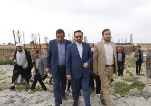 بازدید استاندار آذربایجان شرقی از بیمارستان در دست ساخت ۲۰۰ تختخوابی بناب