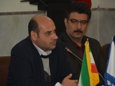 استادان دانشگاه با توانایی علمی به امر تولید و درآمدزایی بپردازند