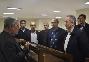 ترویج فرهنگ کتابخوانی باید نهادینه شود