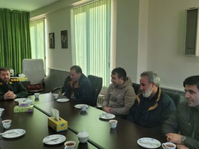 تجلیل از پاسداران انقلاب در دیدار مدیر روابط‌عمومی و اعضای بسیج مجتمع مس سونگون با فرمانده سپاه ورزقان