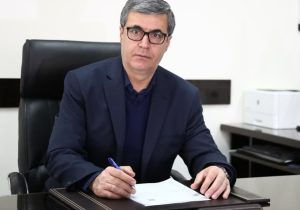 انتصاب کامران ﺧﺎﻥ ﻣﺎﮐﻮ به عنوان ﺳﺮﭘﺮﺳﺖ ﻣﺪﯾﺮﯾﺖ ﻣﻨﺎﺑﻊ ﺍﻧﺴﺎﻧﯽ ﻭ ﭘﺸﺘﯿﺒﺎﻧﯽ ﺩﺍﻧﺸﮕﺎﻩ
