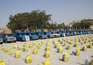 رزمایش اهدای ۱۰۰۰ بسته معیشتی