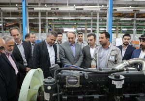 بازدید سرپرست حوزه نظارت گمرکات آذربایجان شرقی از شرکت رخش خودرو تبریز
