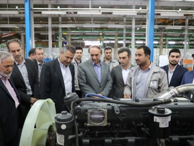 بازدید سرپرست حوزه نظارت گمرکات آذربایجان شرقی از شرکت رخش خودرو تبریز