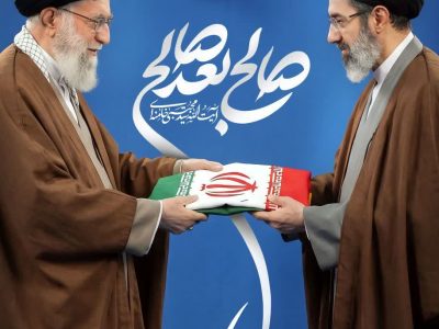اعلام بیعت روحانیت معزز ، اساتید و طلاب آذربایجان شرقی با سومین رهبرانقلاب اسلامی