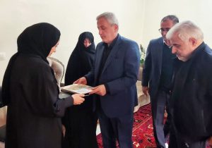 دیدار مدیرکل بنیاد شهید آذربایجان‌شرقی با خانواده شهدای تجاوزات اخیر آمریکایی–صهیونی