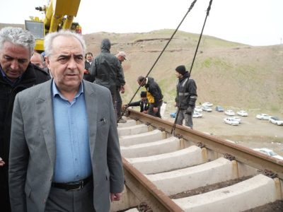عملیات بازسازی پل راه آهن میانه امشب تمام میشود