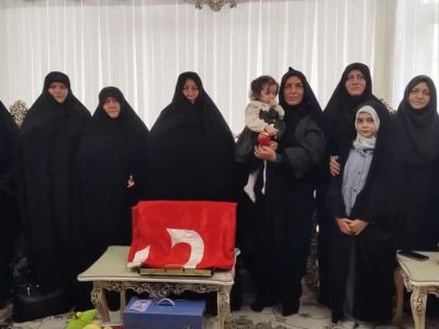دیدار همکلاسی‌های شهیده زهرا میرزاده با خانواده‌اش،ادامه‌دهنده‌های راه شهادت